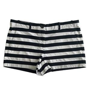 GAP Striped Mid-rise Stretch Shorts